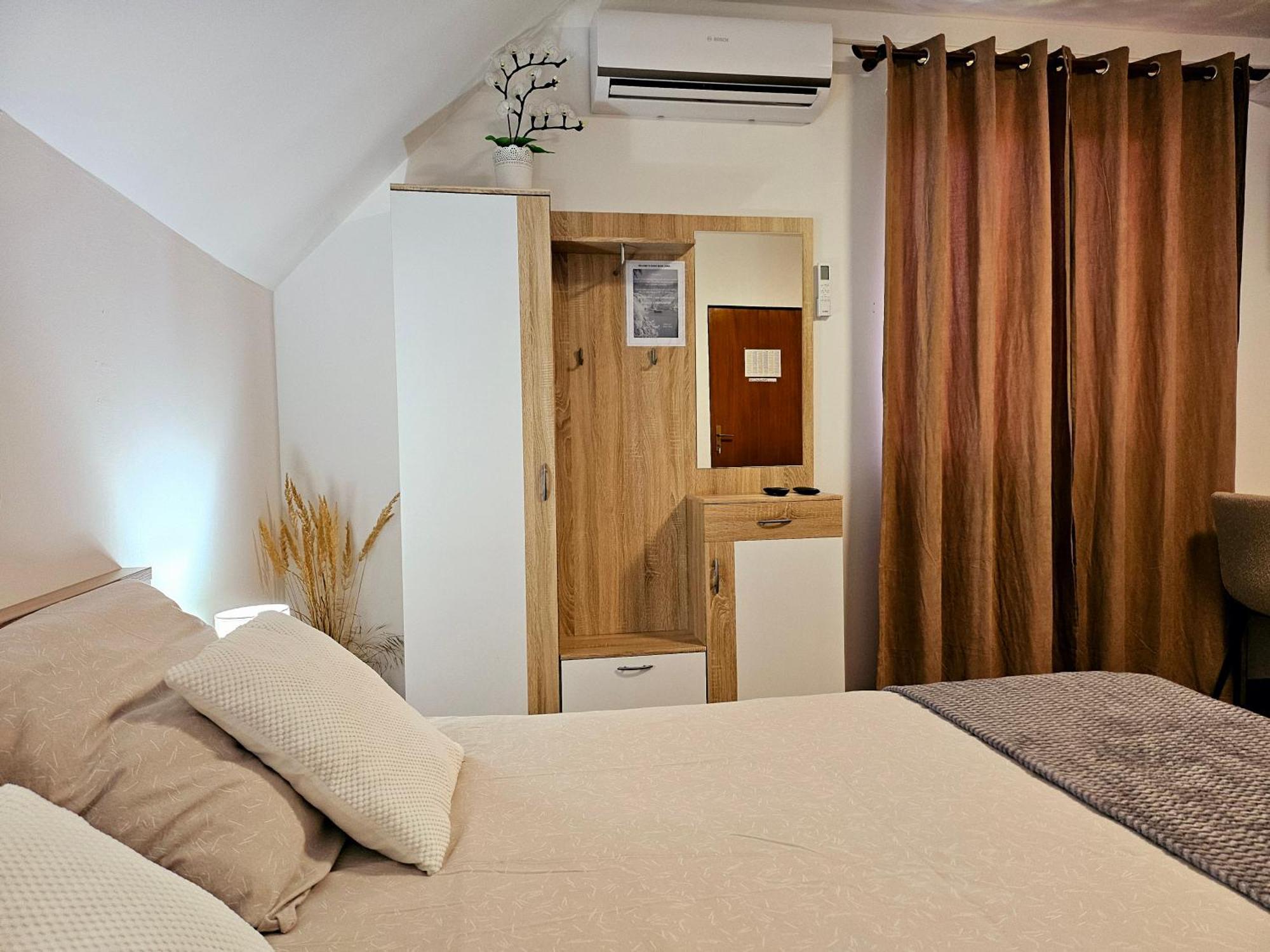 Guest House Lisina Poljanak Exterior photo